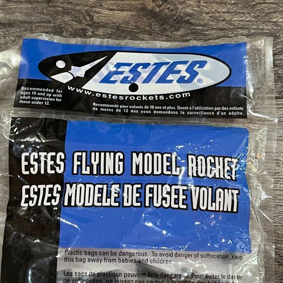 NEW IN PACKAGE! Estes 302215 Porta-Pad II Launch Pad - Picture 8 of 10